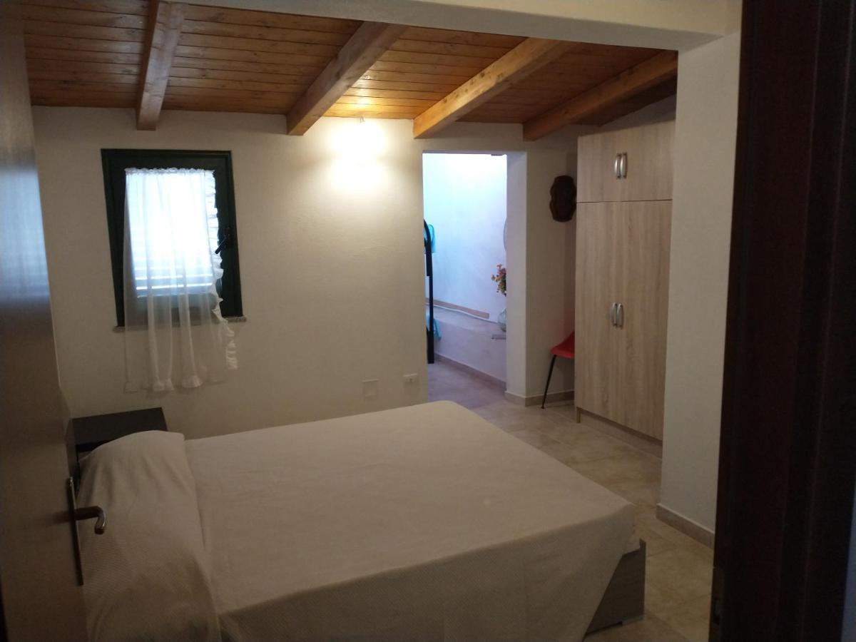 Da Carla Apartment Iglesias Bagian luar foto