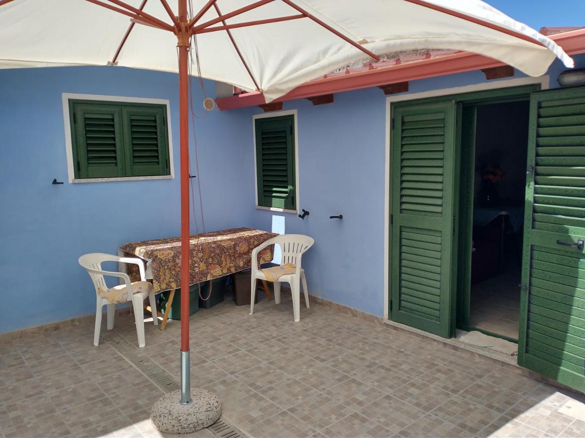 Da Carla Apartment Iglesias Bagian luar foto